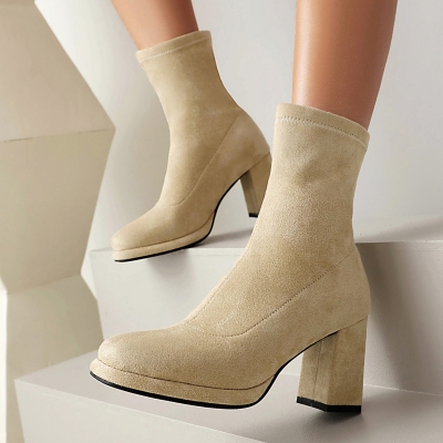 Bottines à talons épais en daim beige à plateforme, grande taille