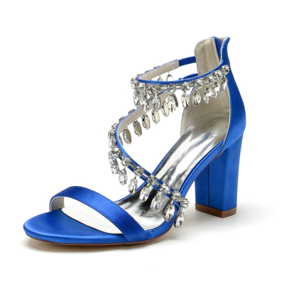 Chaussures de danse en satin bleu royal ornées de cristaux et de brides croisées à talons blocs