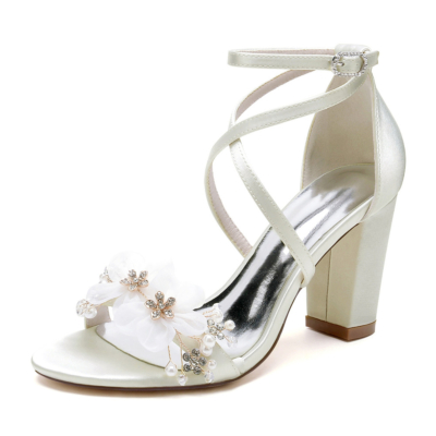 Sandales en satin ornées de fleurs beiges, talons épais, chaussures de mariée à bretelles croisées