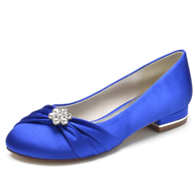 Chaussures de mariage plates à bout rond en satin bleu royal avec fleurs en strass