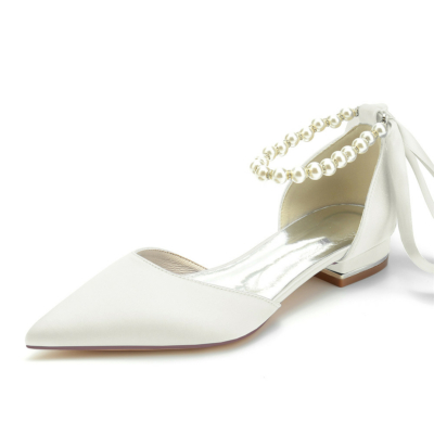 Chaussures d'orsay à bout pointu en satin avec bride à la cheville et perle ivoire pour le travail