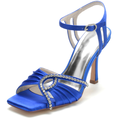 Sandales à bride cheville à bout ouvert en satin bleu royal avec strass découpés à talon aiguille