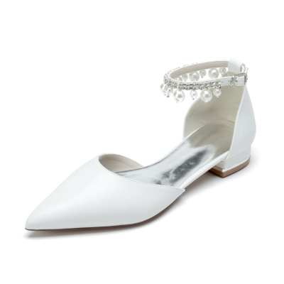 Chaussures plates de mariage en satin blanc à bout pointu avec bride à la cheville