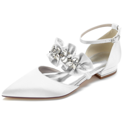 Chaussures plates à volants en satin blanc avec bride à la cheville en strass Chaussures plates D'orsay